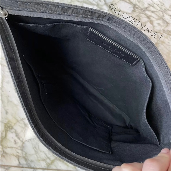 SOLD🇺🇸Balenciaga Logo Campaign Clutch Large Nylon - Picture 8 of 12